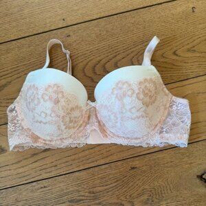 Victoria's Secret Dream Angels Lined Demi Bra 38C Cream Peach Lace 298721-G63